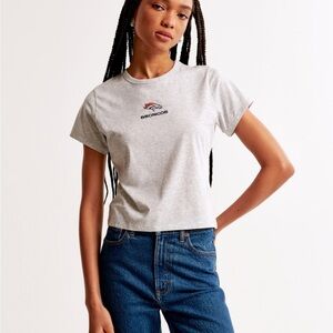 Brand New NFL Gray Crop Fitted Short Sleeve T-Shirt